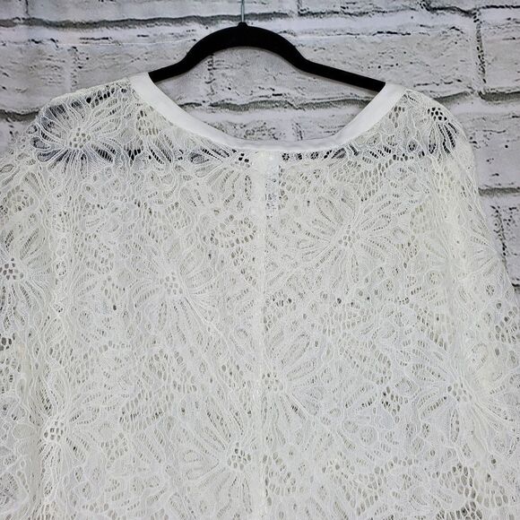 Cabi white floral Ole lacy top 5342 medium - Picture 5 of 8